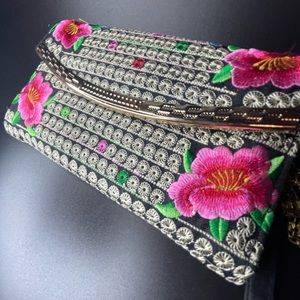 Handmade Wallet w Shoulder Chain Strap, One of a kind Clutch, Floral Embroidery